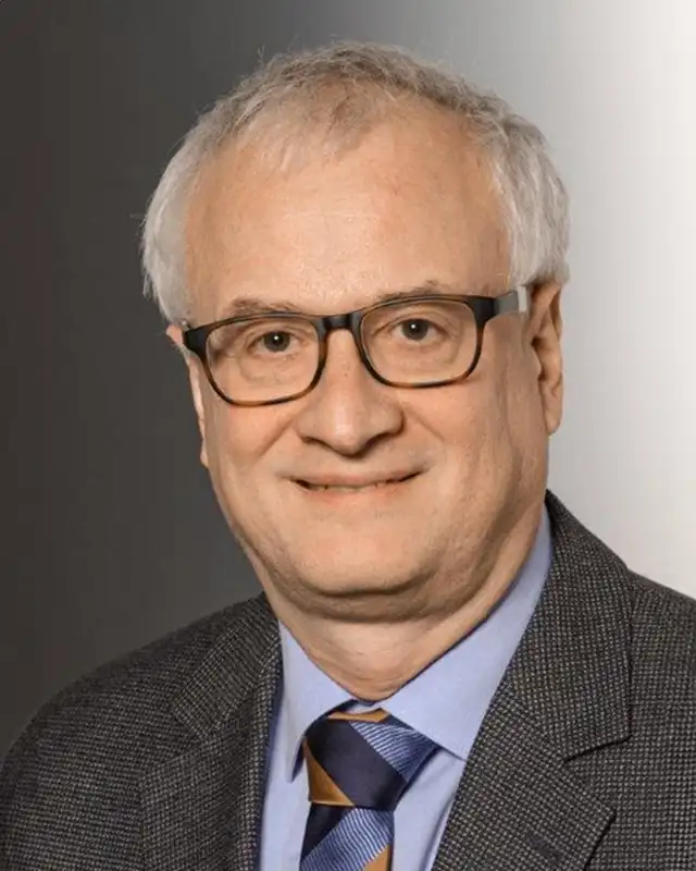 Dr. Christoph Deiser